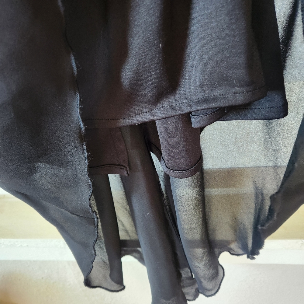 Black evening dress - Picture 2 of 6